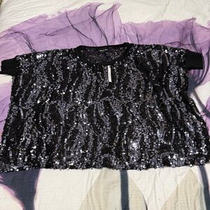 Michael Simon Black and Silver Sequin Short Sleeve Top